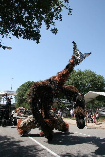 v2006_ArtCar_3_Parade 428 